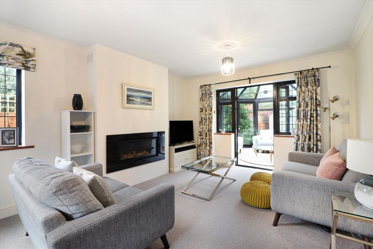 house for sale in Woodhurst Lane, Oxted, Surrey, RH8 SEV012285571