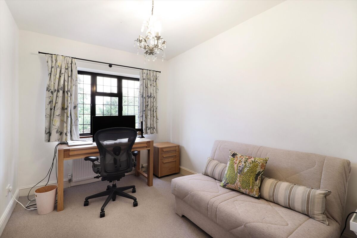 house for sale in Woodhurst Lane, Oxted, Surrey, RH8 SEV012285571