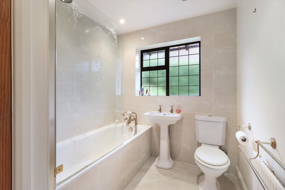 house for sale in Woodhurst Lane, Oxted, Surrey, RH8 SEV012285571