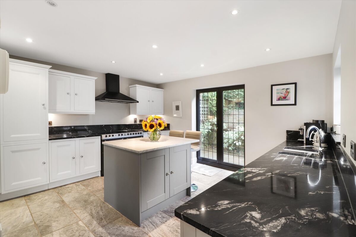 house for sale in Woodhurst Lane, Oxted, Surrey, RH8 SEV012285571