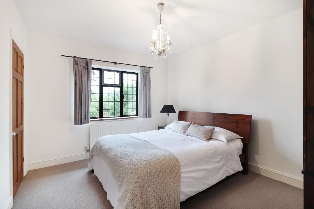 house for sale in Woodhurst Lane, Oxted, Surrey, RH8 SEV012285571