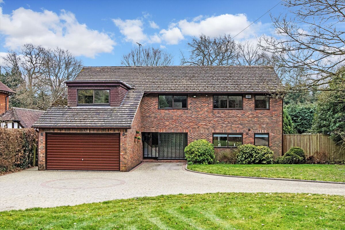 house for sale in Seal Hollow Road, Sevenoaks, Kent, TN13