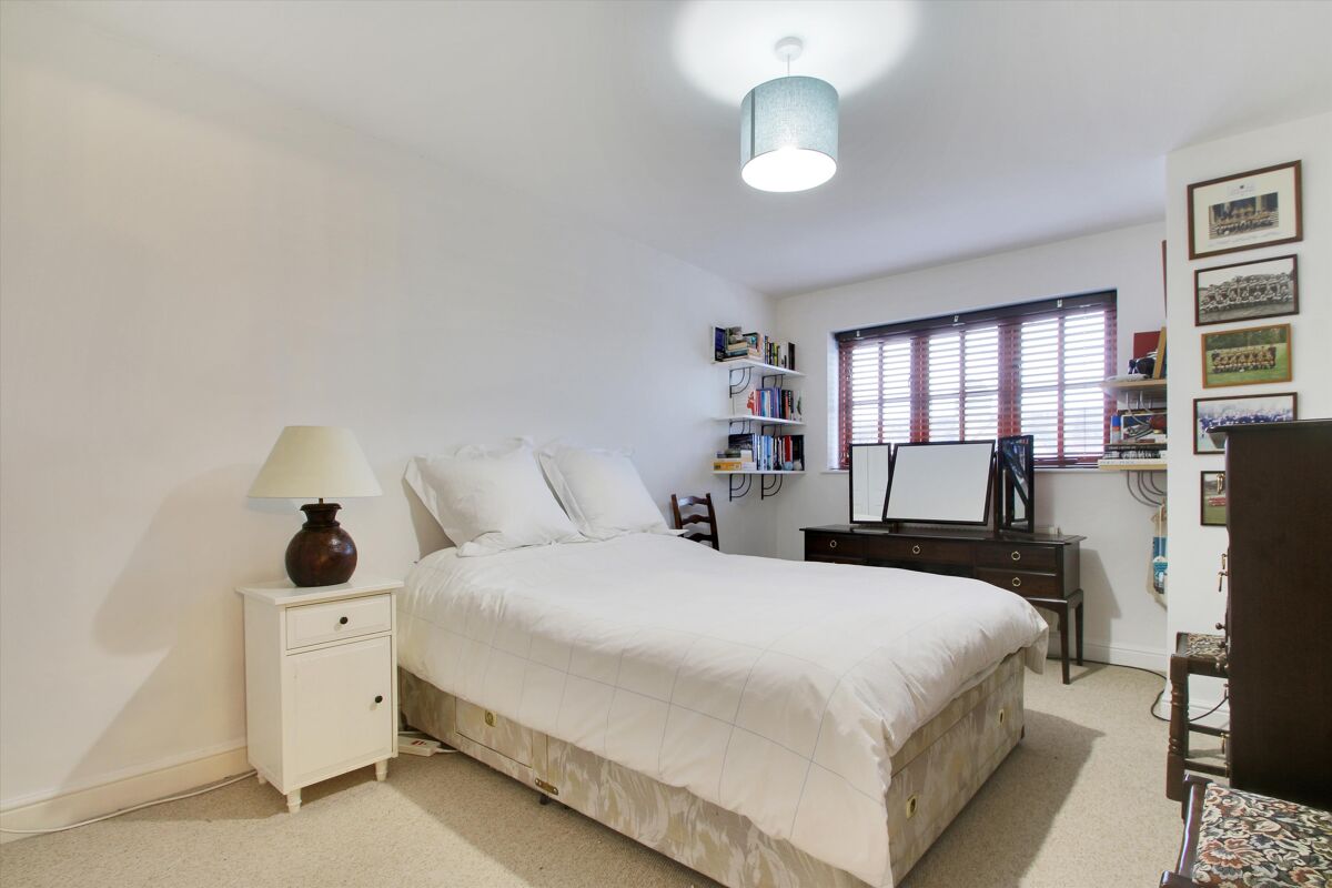 house for sale in Darenth Lane, Dunton Green, Sevenoaks, Kent, TN13