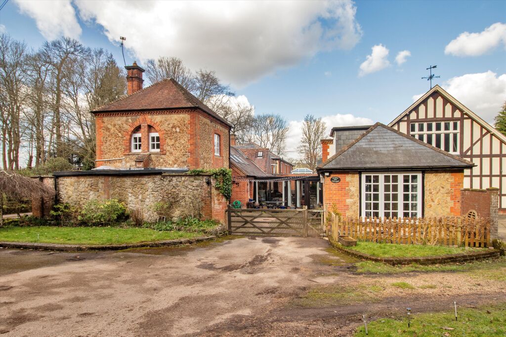 Image of Brasted Road, Westerham, Kent, TN16