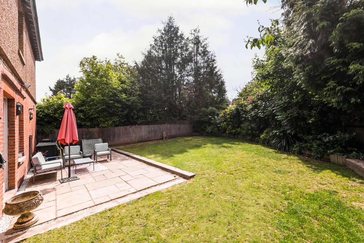 house for sale in Goldsmid Road, Tonbridge, Kent, TN9 SEV012305235 Knight Frank