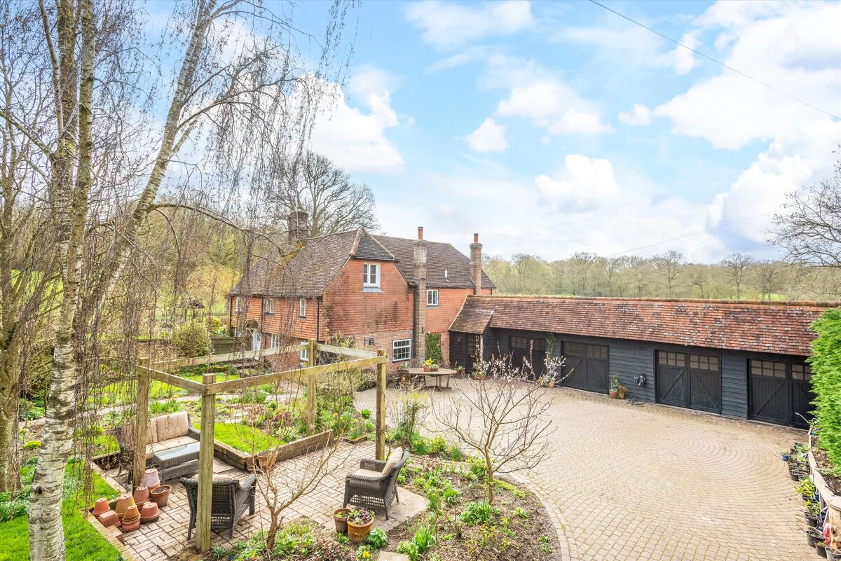 house for sale in Tonbridge Road, Shipbourne, Tonbridge, Kent, TN11