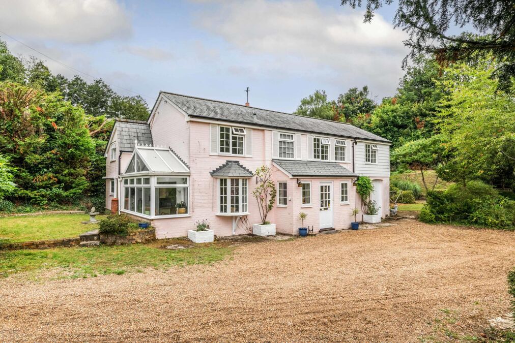 Image of Combe Bank Drive, Sundridge, Sevenoaks, Kent, TN14