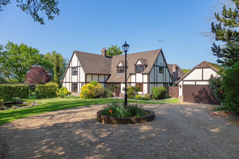 Image of Long Mill Lane, Crouch, Sevenoaks, Kent, TN15