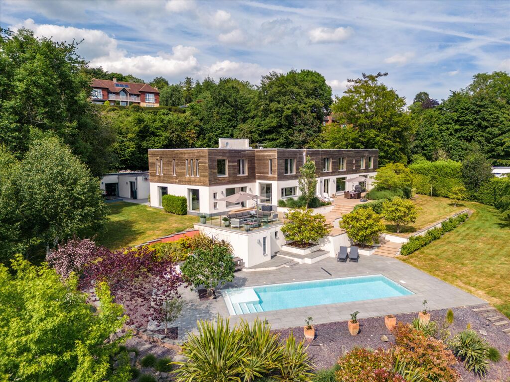 Image of Froghole Lane, Crockham Hill, Westerham, Sevenoaks, Kent, TN8