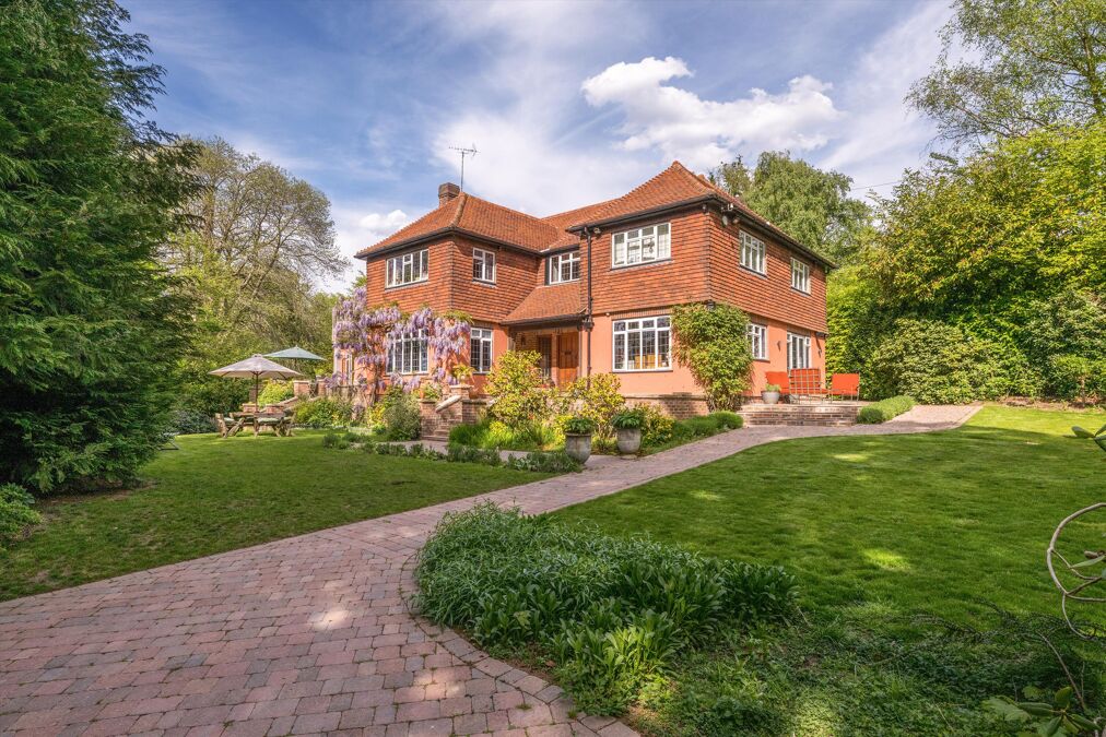 Image of Wildernesse Avenue, Sevenoaks, Kent, TN15