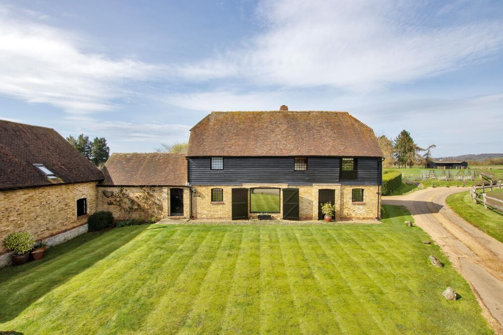 Image of Court Lane, Hadlow, Tonbridge, Kent, TN11
