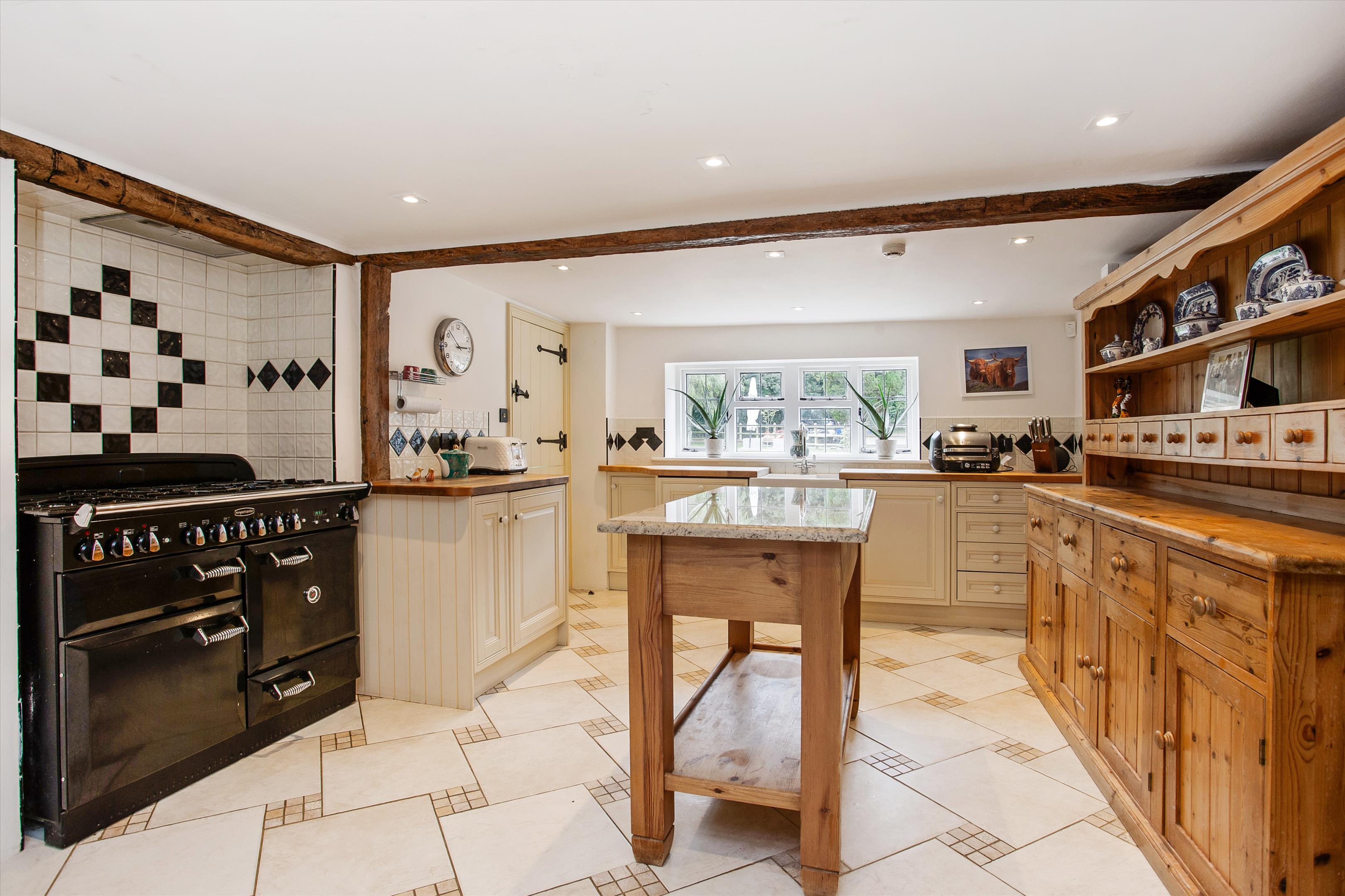 Timeless Allure in the Heart of the Countryside 3