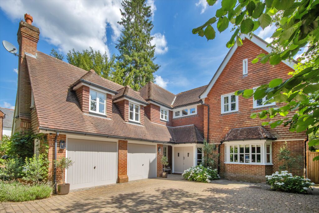 Image of School Lane, Plaxtol, Sevenoaks, Kent, TN15