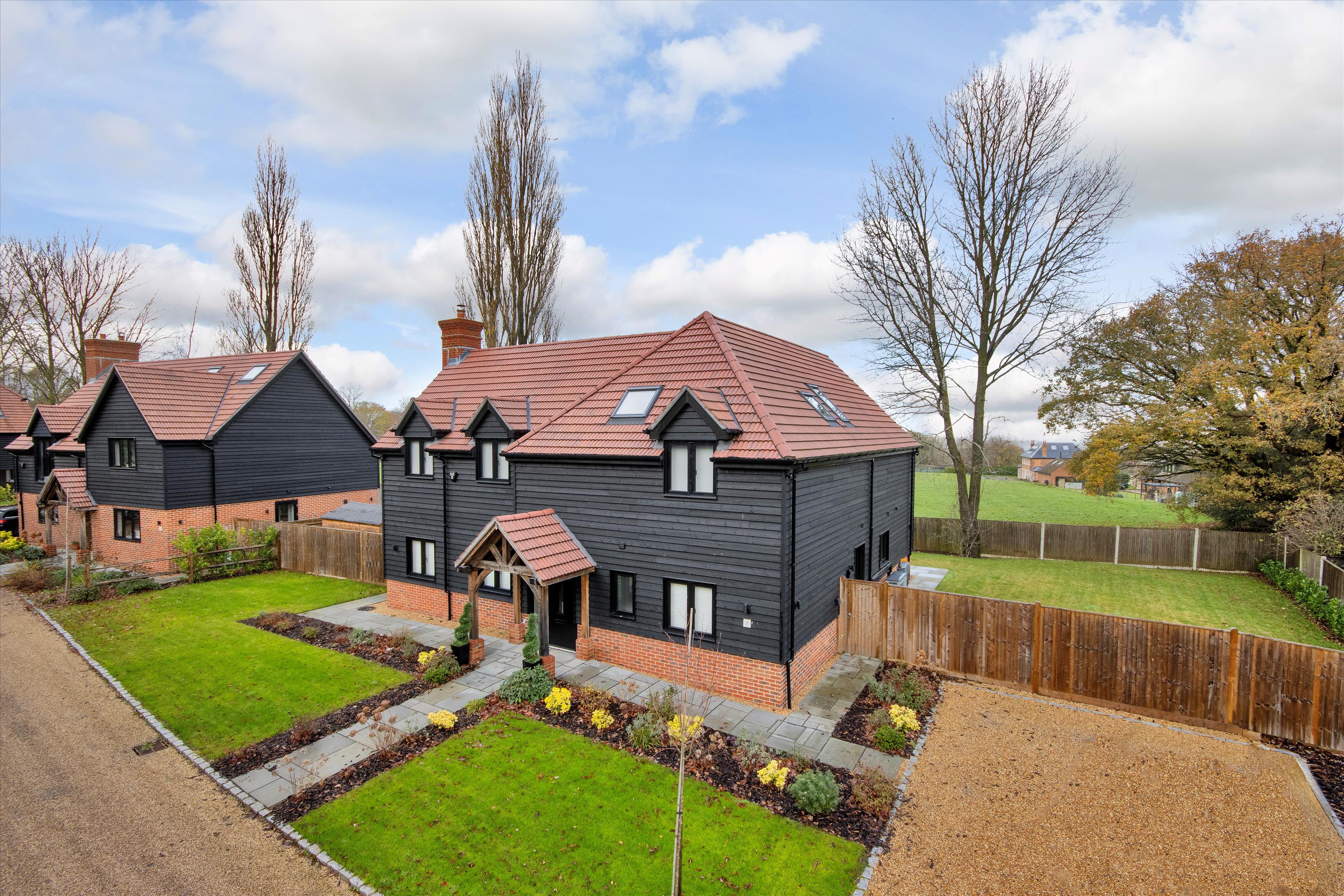 Knight Frank Property sev012507106