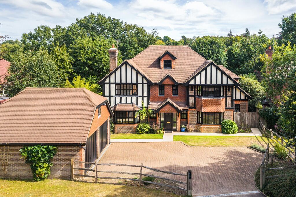 Image of Oak Lane, Sevenoaks, Kent, TN13