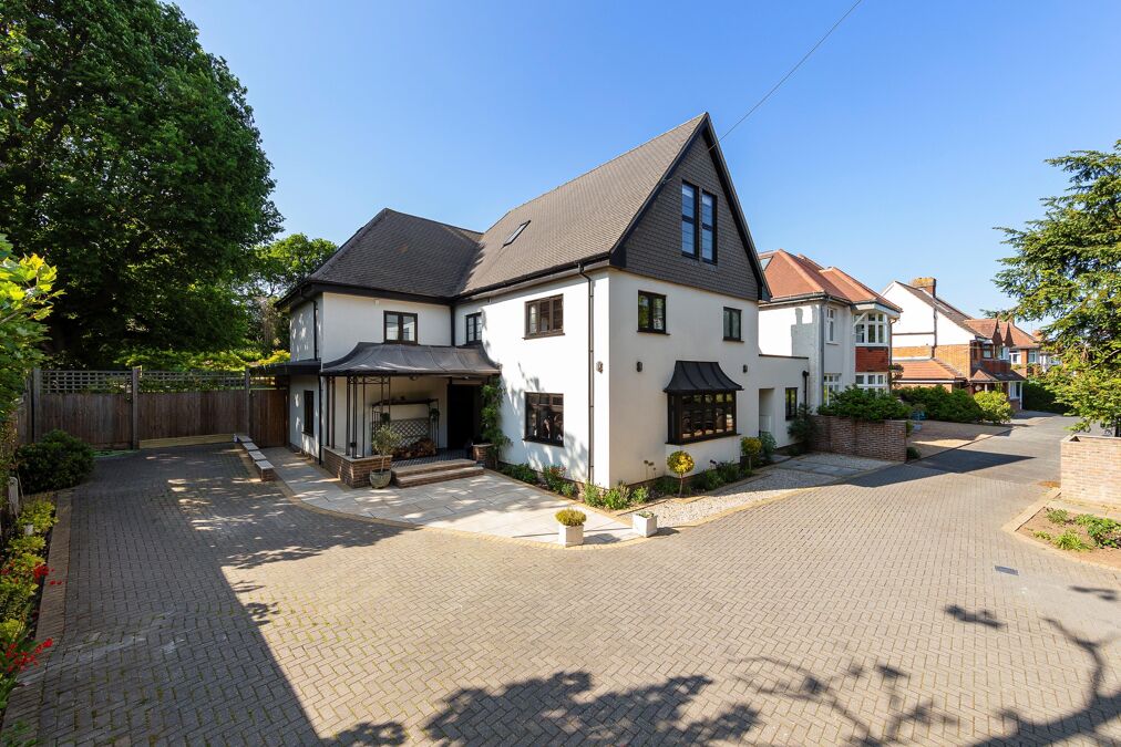 Image of Hadlow Road, Tonbridge, Kent, TN9