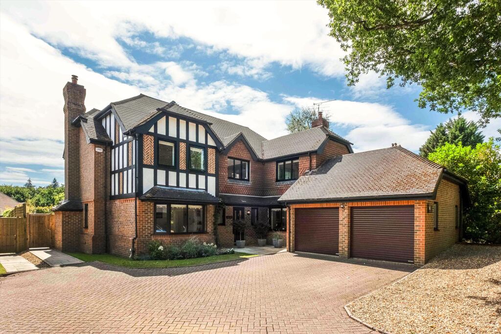 Image of Oak Lane, Sevenoaks, Kent, TN13
