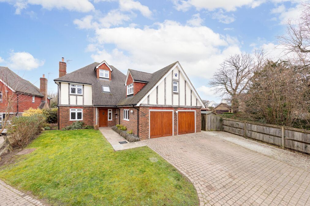 Image of London Road, Tonbridge, Kent, TN10