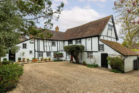 Picture of 4-5 bedroom house for sale.