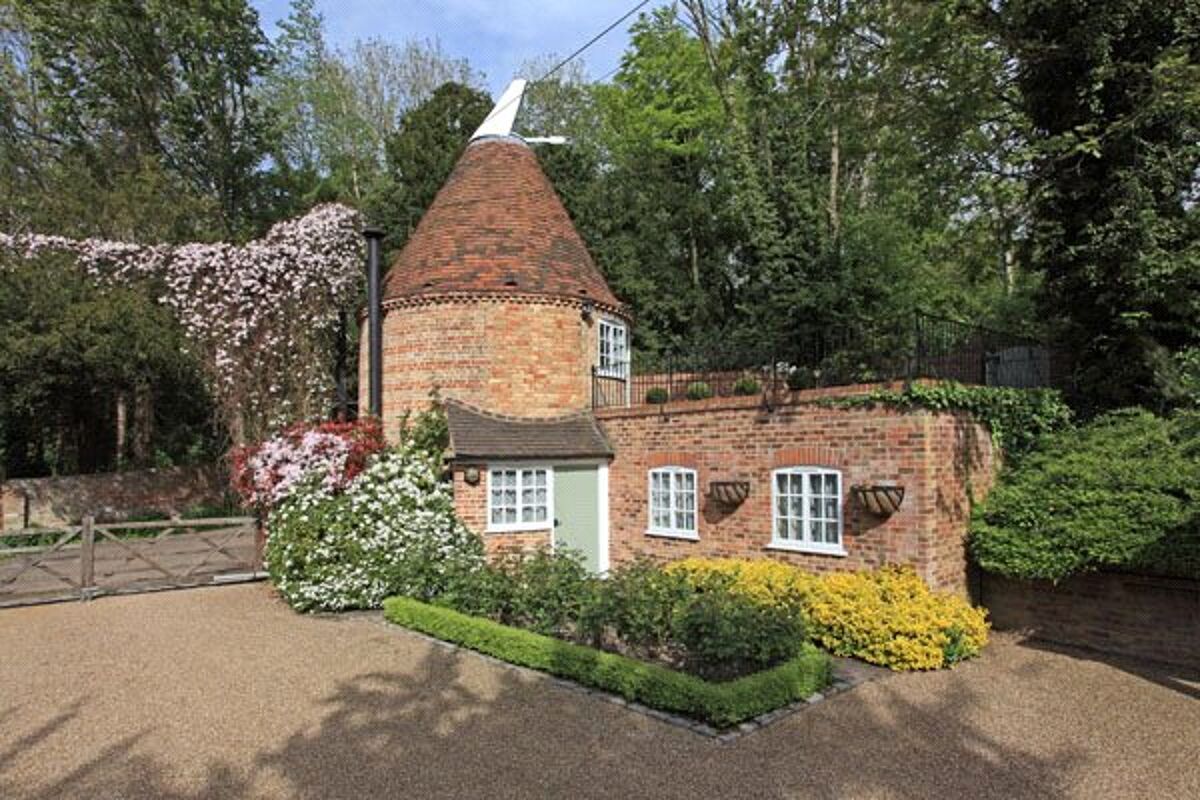 house for sale in Shoreham, Sevenoaks, Kent, TN14 SEV090157 Knight