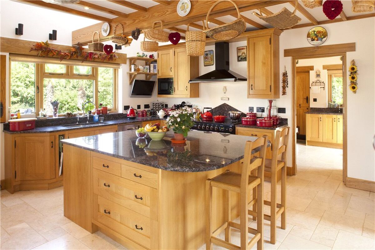 house for sale in Penshurst Road, Penshurst, Tonbridge, Kent, TN11