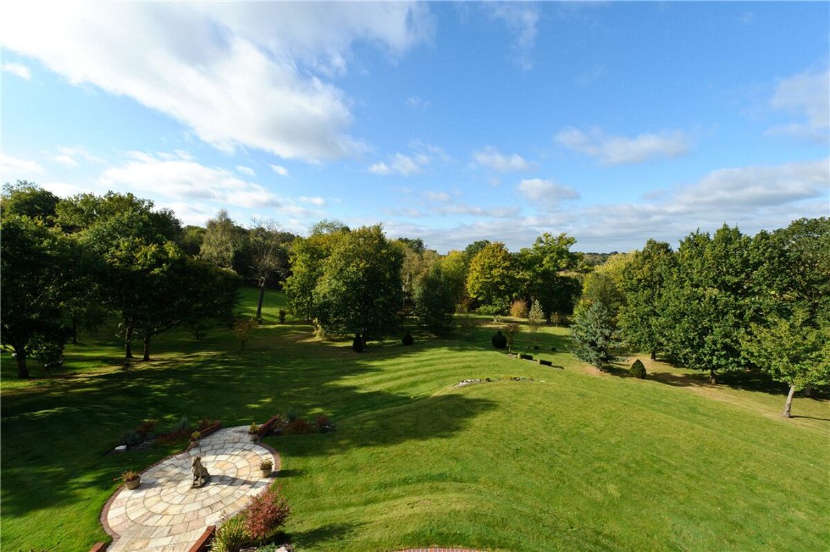 house for sale in Springwood Park, Tonbridge, Kent, TN11 SEV110214