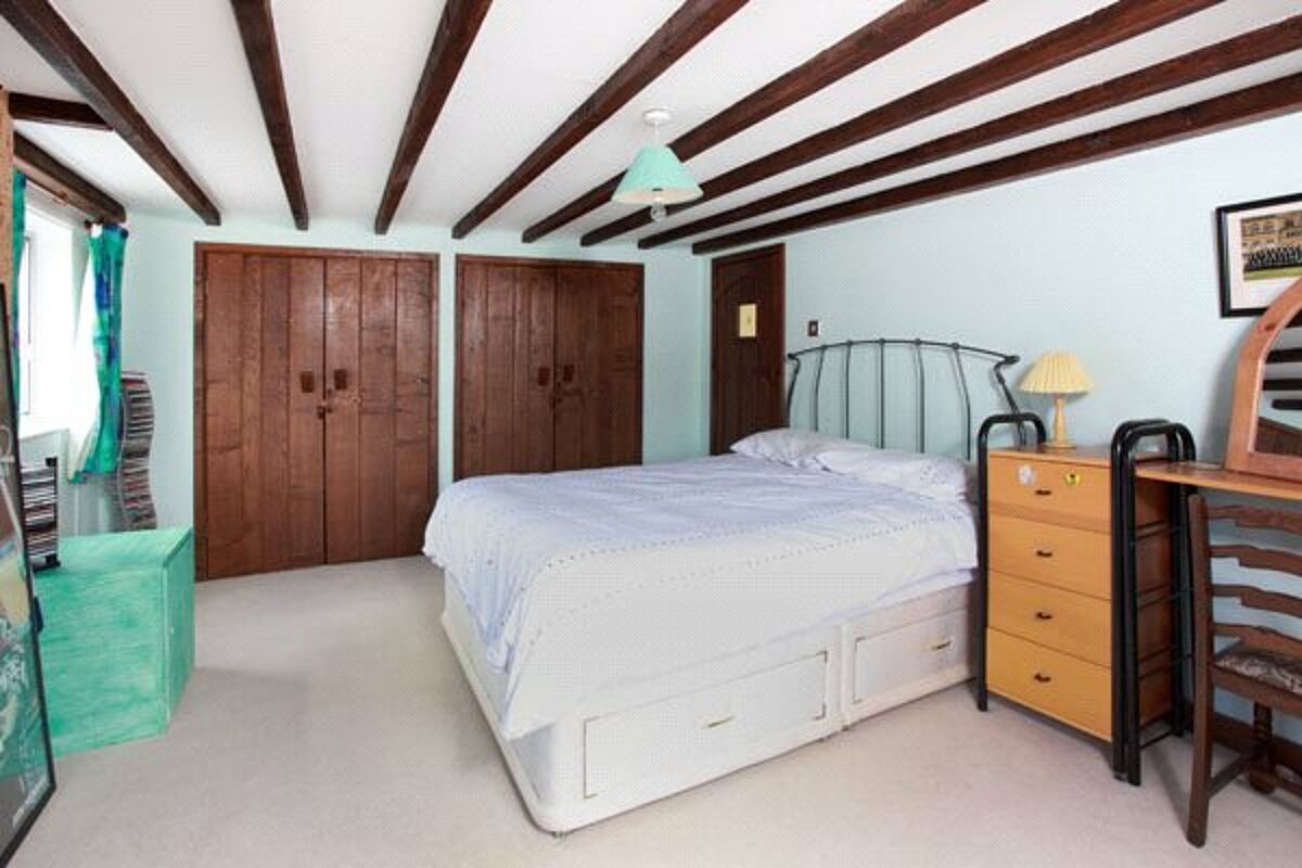 house for sale in Claygate Road, Yalding, Maidstone, Kent, ME18