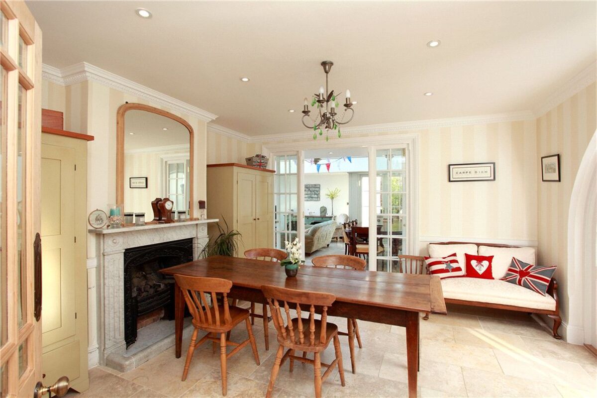 house for sale in Bradbourne Road, Sevenoaks, Kent, TN13 SEV120178