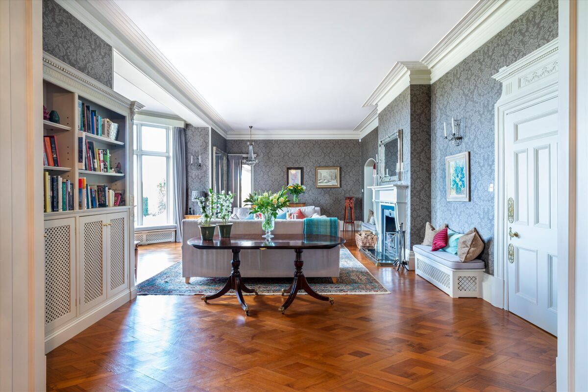 house for sale in Roodlands Lane, Four Elms, Edenbridge, Kent, TN8