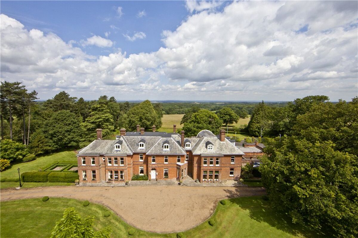 house for sale in Main Road, Knockholt, Sevenoaks, Kent, TN14