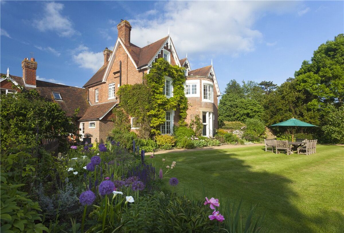 house for sale in Coldharbour Lane, Hildenborough, Tonbridge, Kent