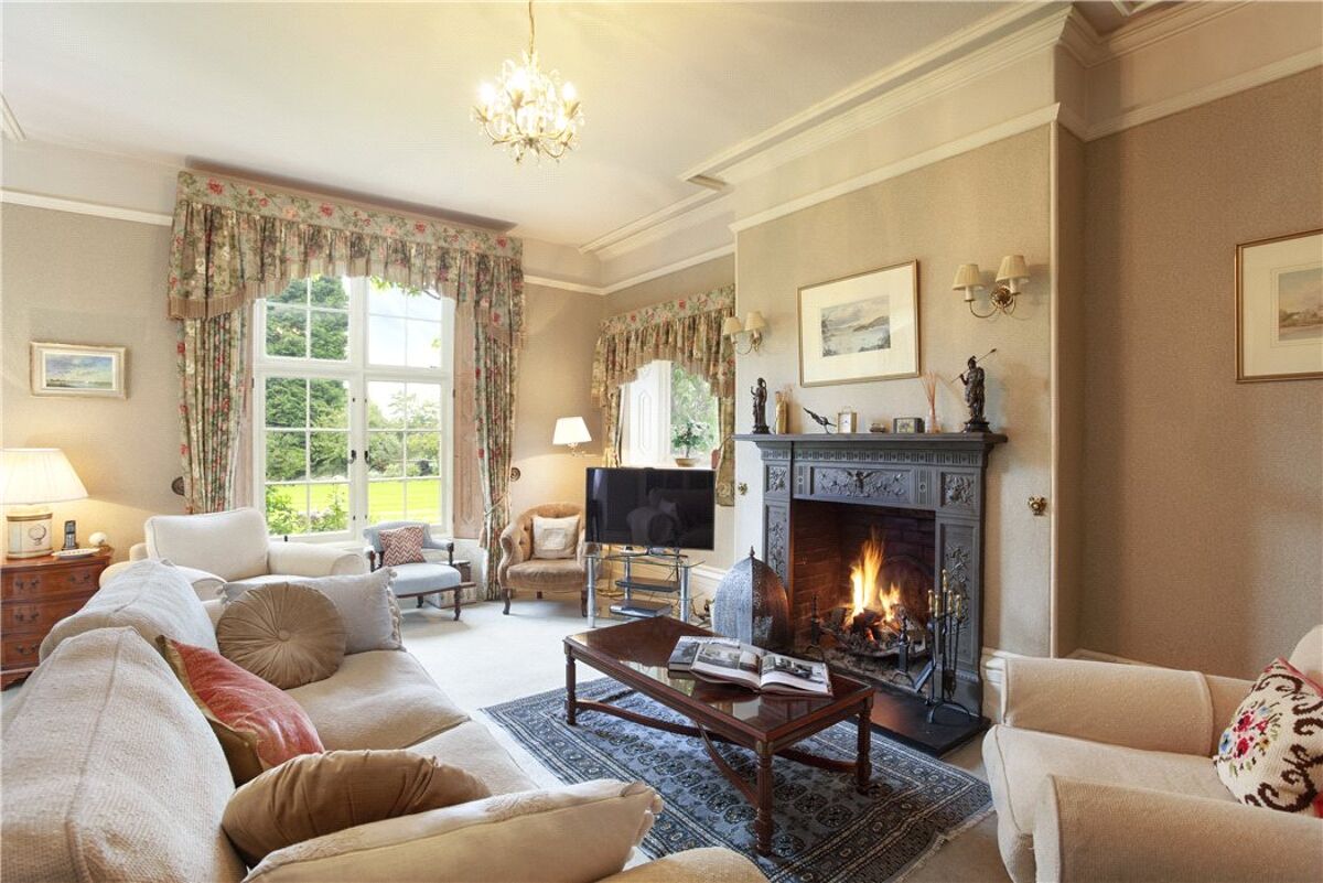 house for sale in Coldharbour Lane, Hildenborough, Tonbridge, Kent