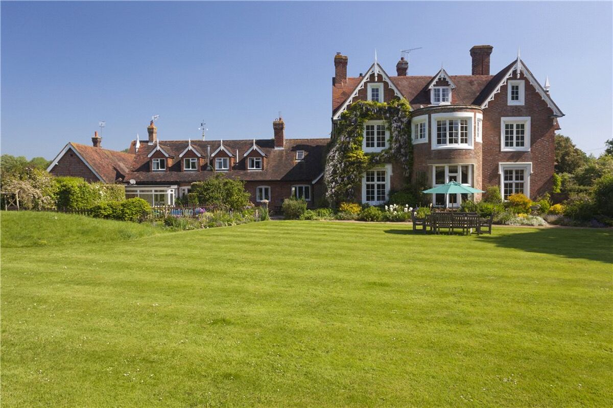 house for sale in Coldharbour Lane, Hildenborough, Tonbridge, Kent