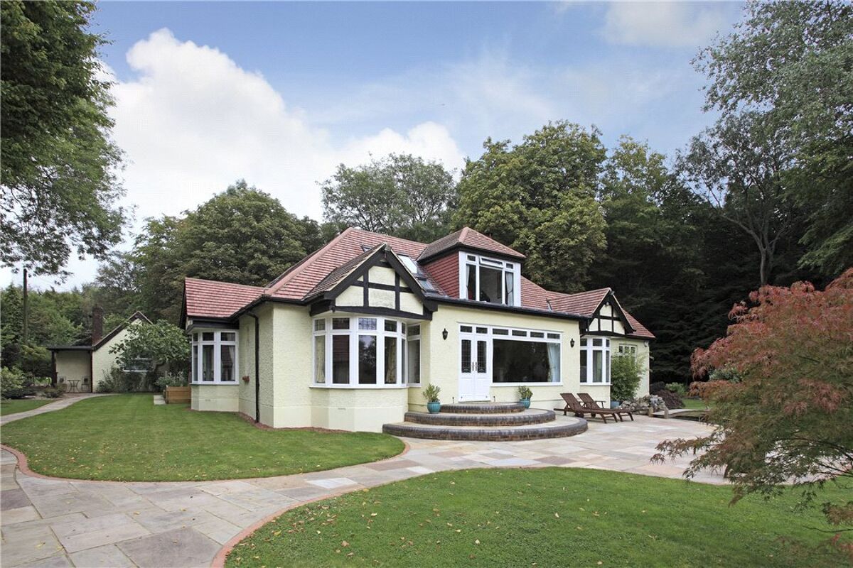 house for sale in Ashford Road, Harrietsham, Maidstone, Kent, ME17