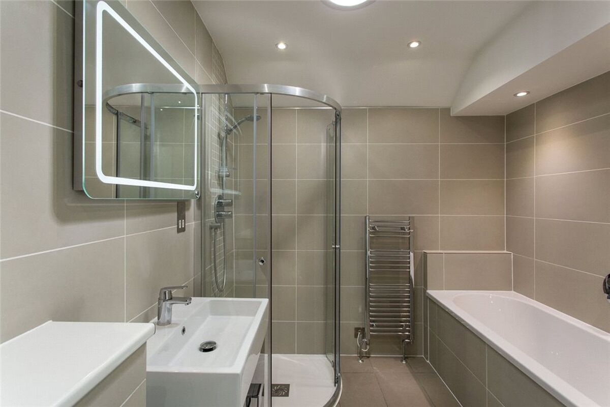 house for sale in St. Johns Hill, Sevenoaks, Kent, TN13 SEV140336