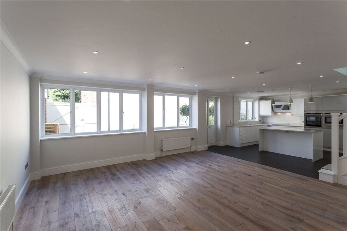 house for sale in St. Johns Hill, Sevenoaks, Kent, TN13 SEV140336