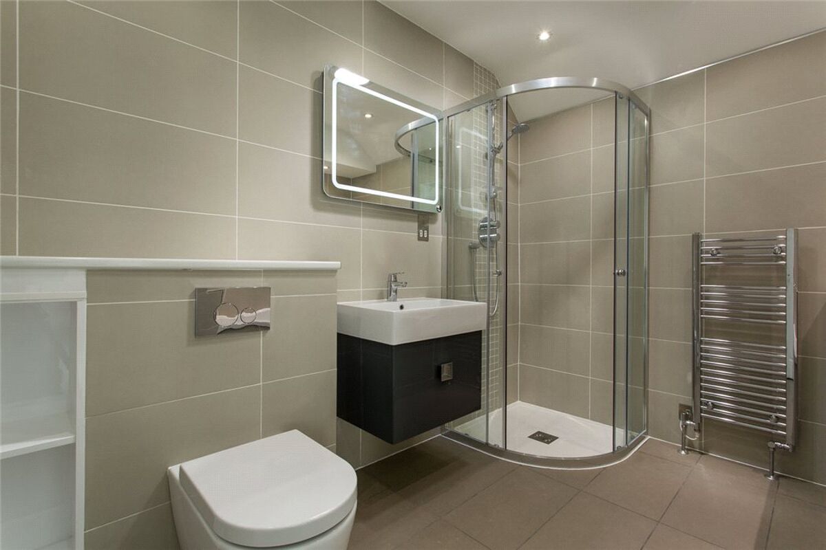 house for sale in St. Johns Hill, Sevenoaks, Kent, TN13 SEV140336