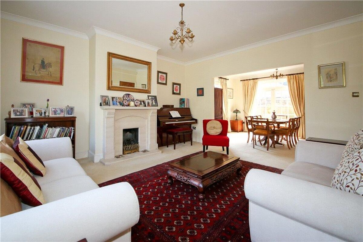 house for sale in Vine Lodge Court, Holly Bush Lane, Sevenoaks, Kent