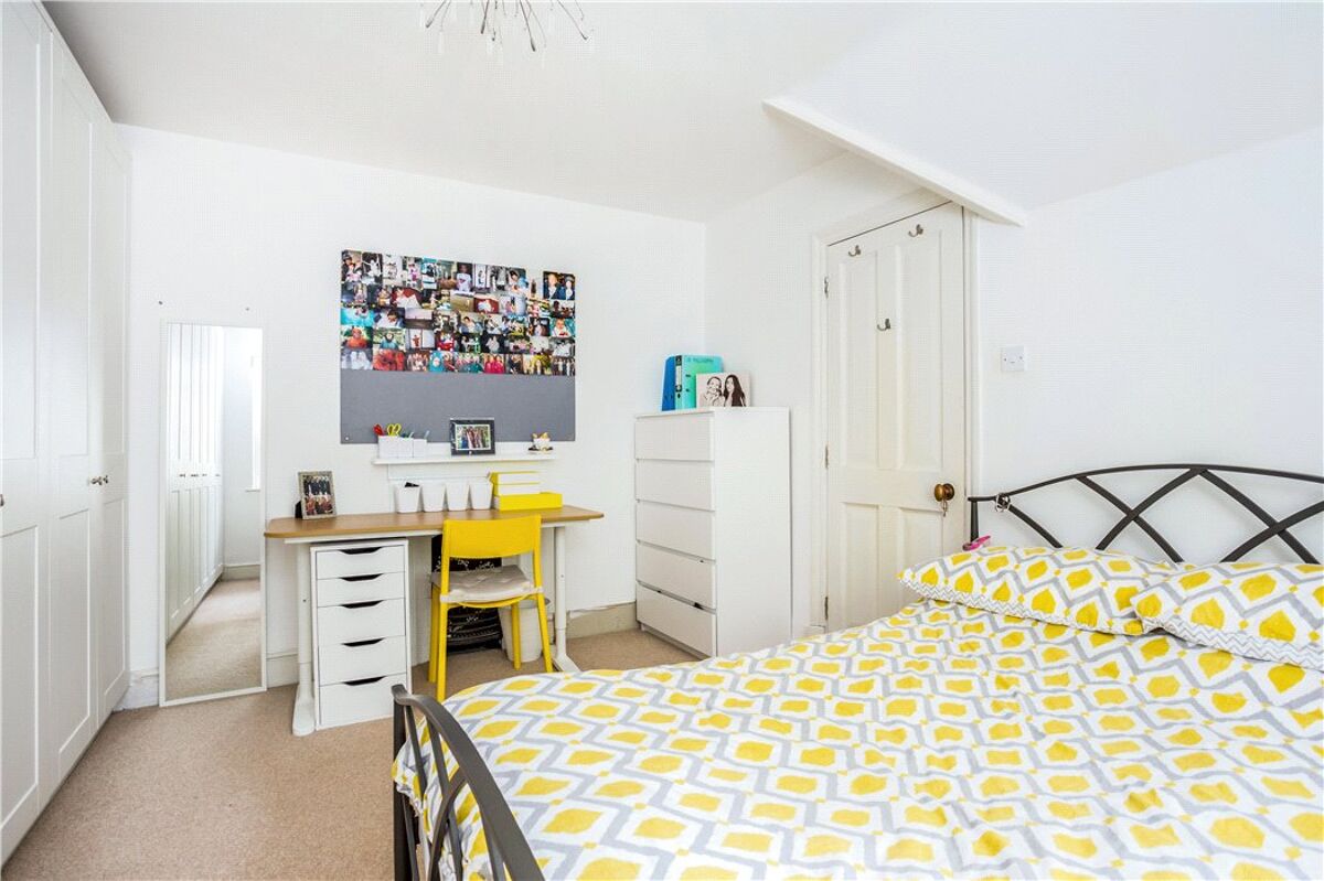 house for sale in Oak Lane, Sevenoaks, Kent, TN13 SEV150118 Knight