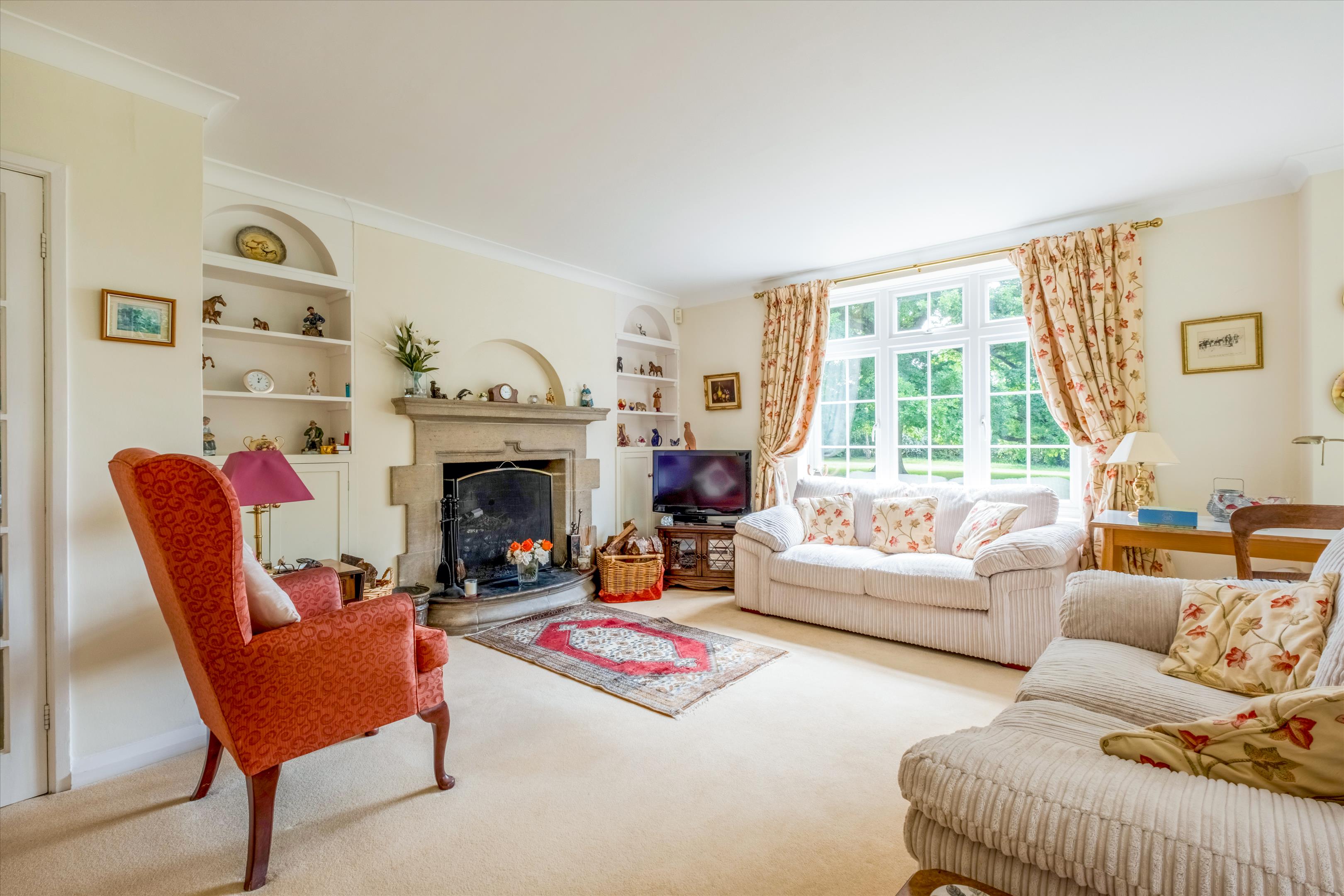 Countryside Oasis: A Refined Retreat in the Heart of England 3