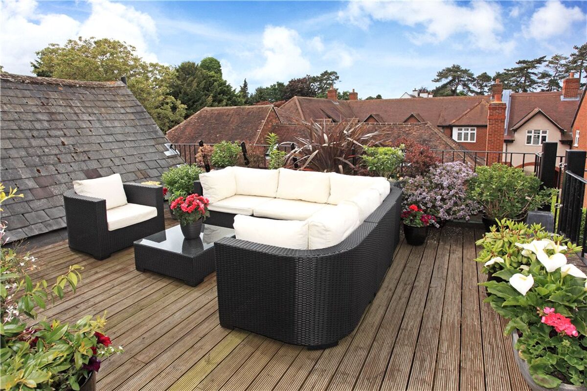 penthouse for sale in Douces Manor, St. Leonards Street, West Malling