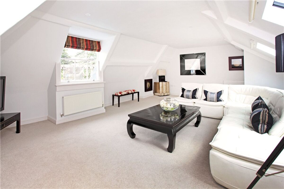 penthouse for sale in Douces Manor, St. Leonards Street, West Malling
