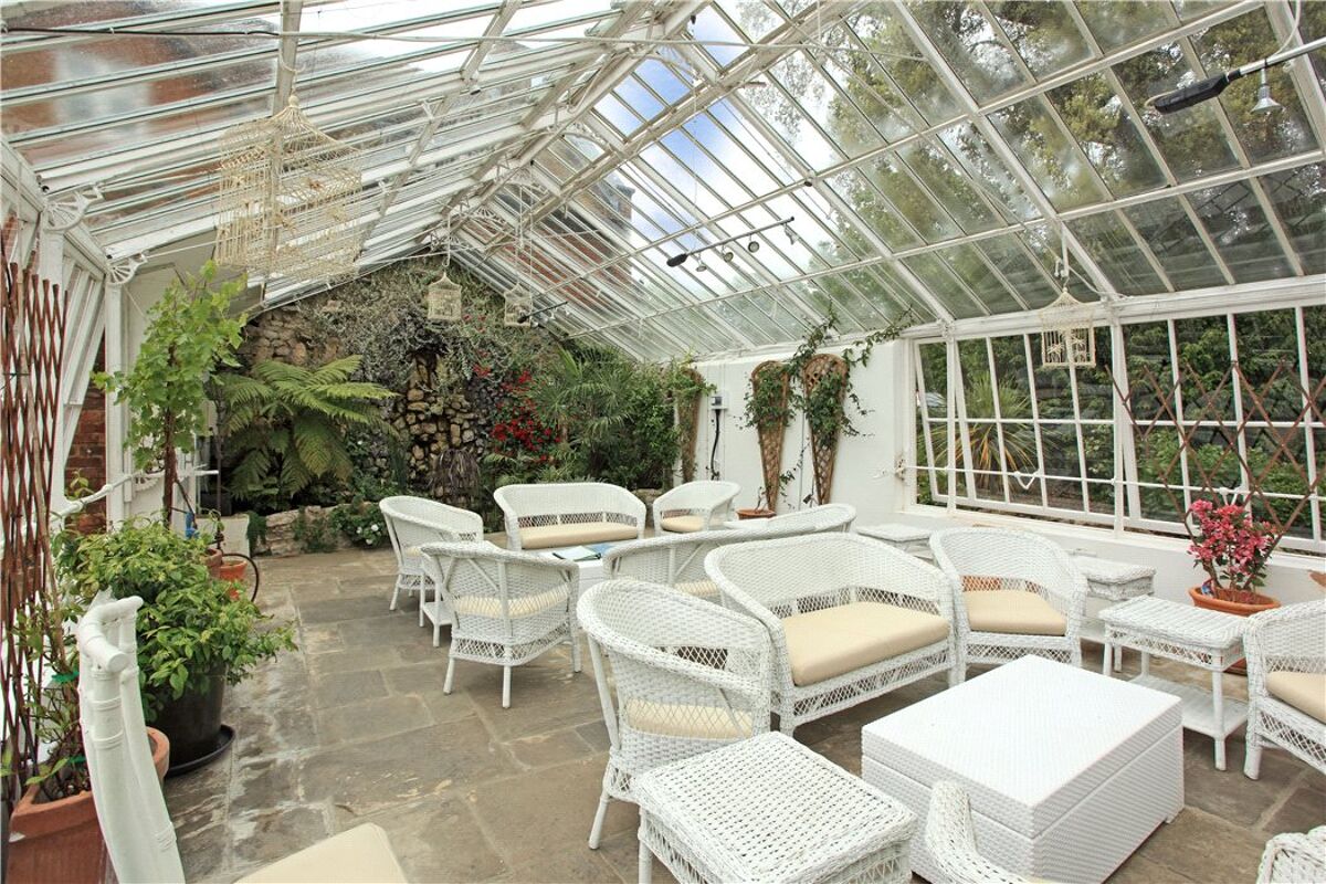 penthouse for sale in Douces Manor, St. Leonards Street, West Malling