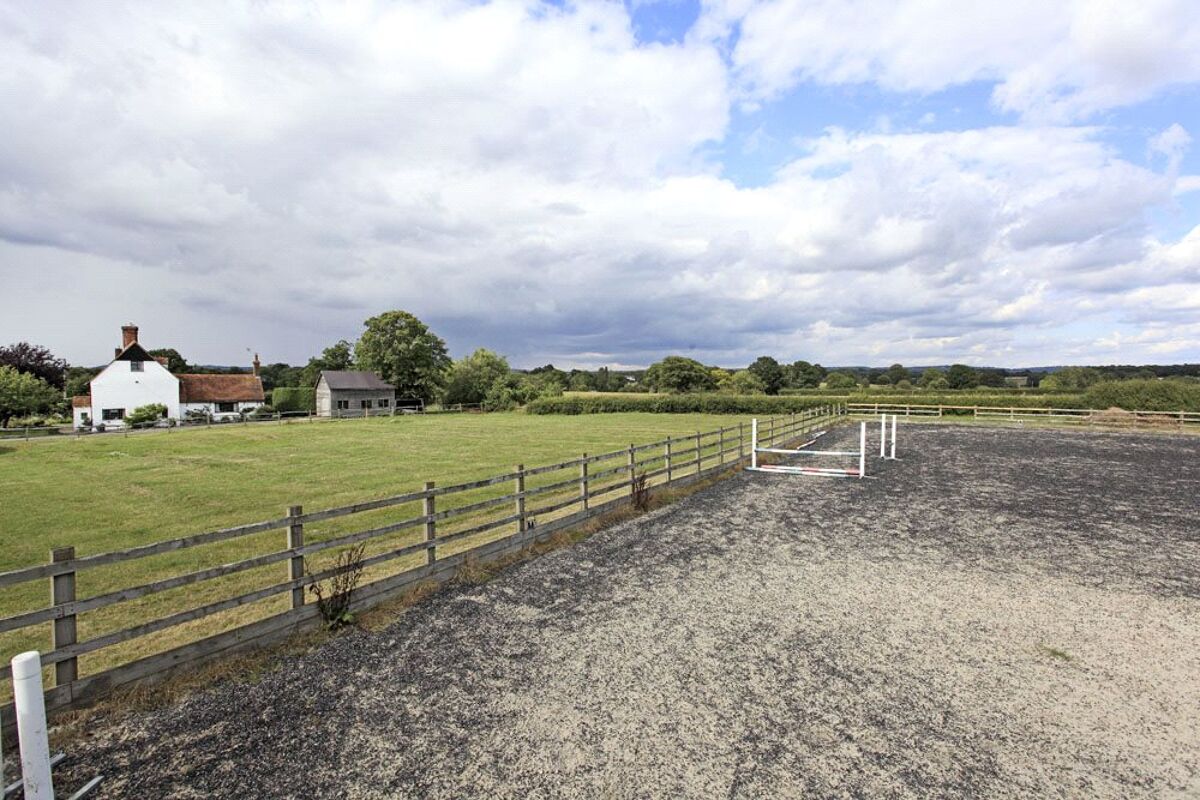 Farm/Estate for sale in Chellows Lane, Crowhurst, Lingfield, Surrey