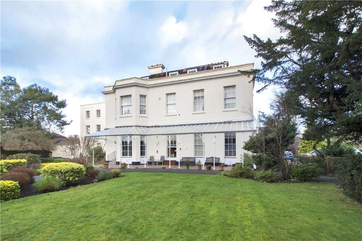 flat for sale in Kippington House, 126 Kippington Road, Sevenoaks, Kent