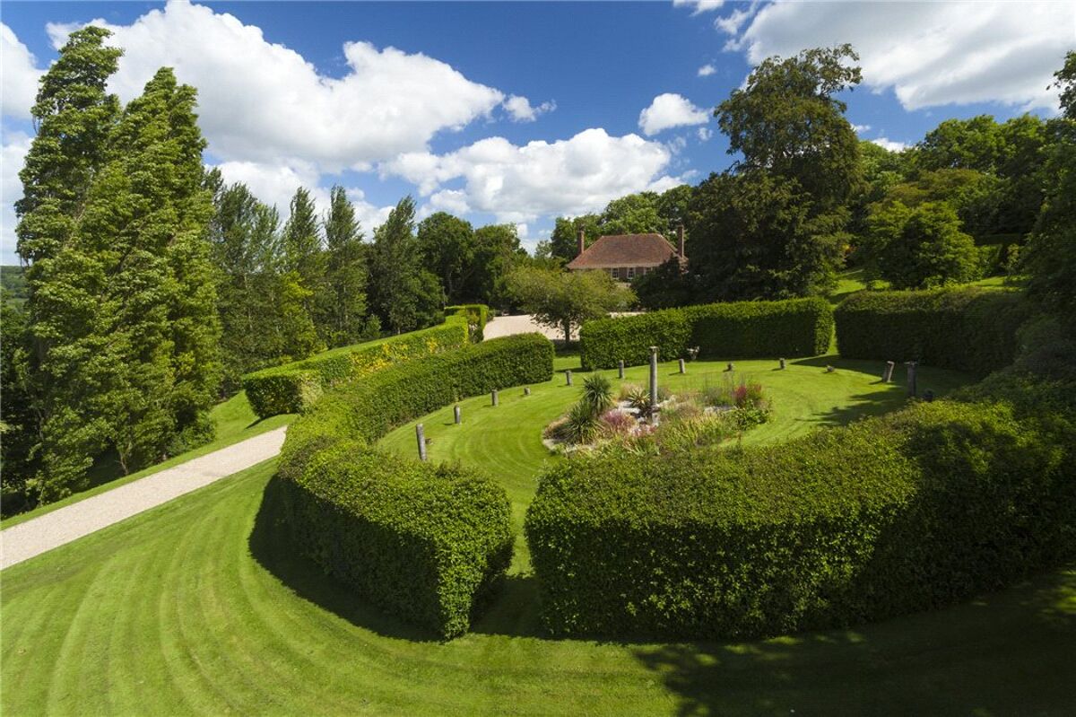 house for sale in Chartham, Canterbury, CT4 SEV160424 Knight Frank