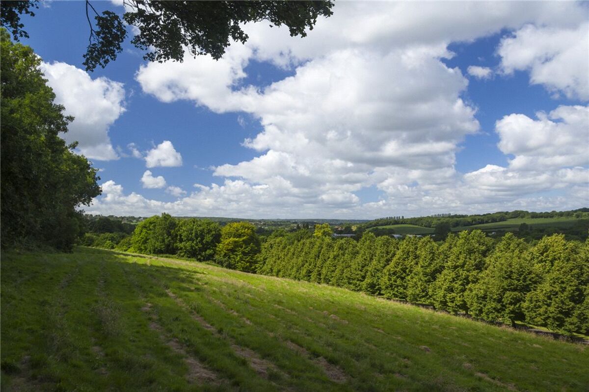 house for sale in Chartham, Canterbury, CT4 SEV160424 Knight Frank