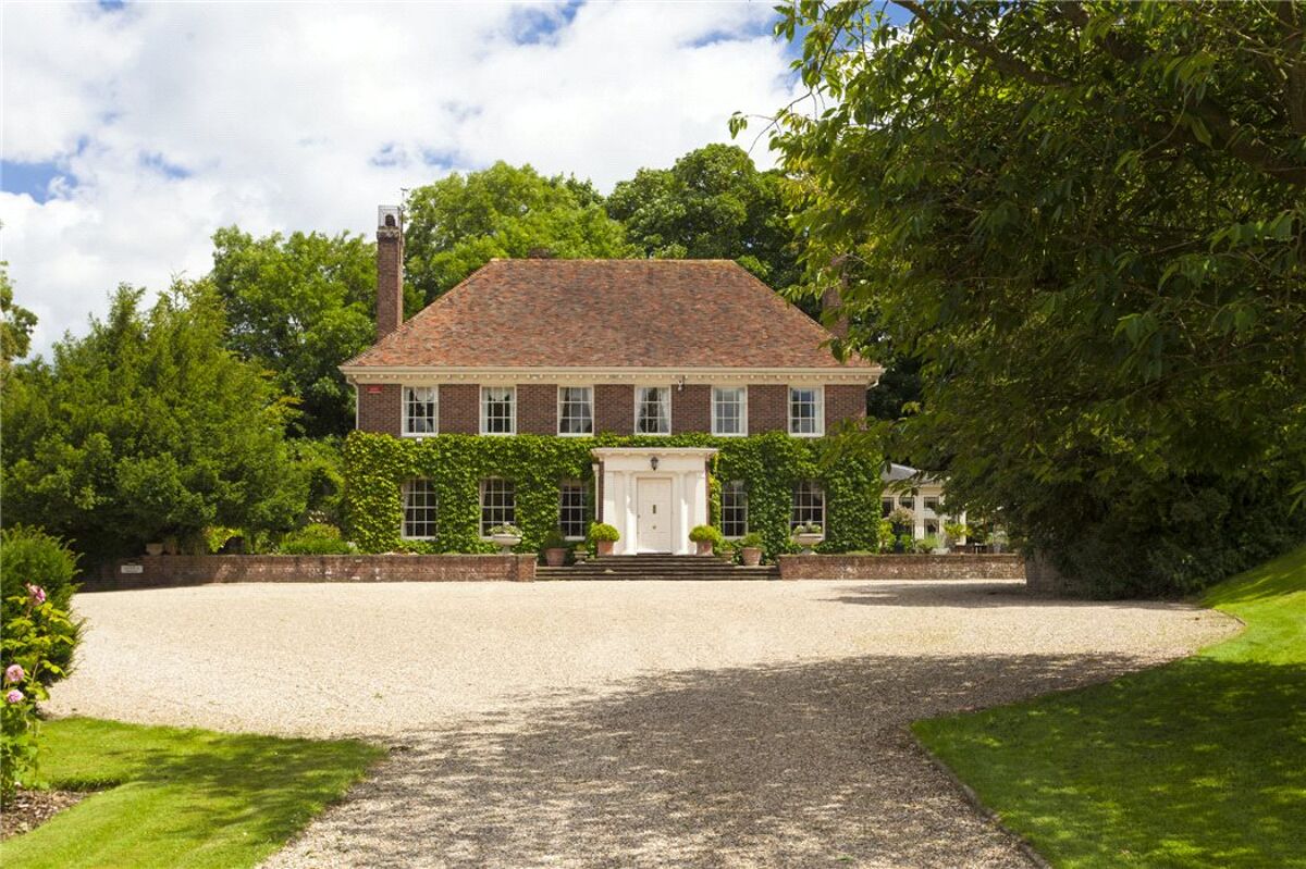 house for sale in Chartham, Canterbury, CT4 SEV160424 Knight Frank