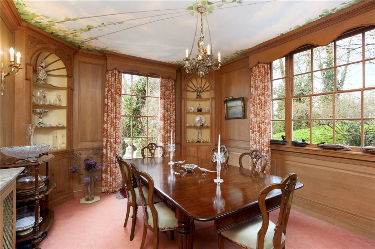 house for sale in Chartham, Canterbury, CT4 SEV160424 Knight Frank