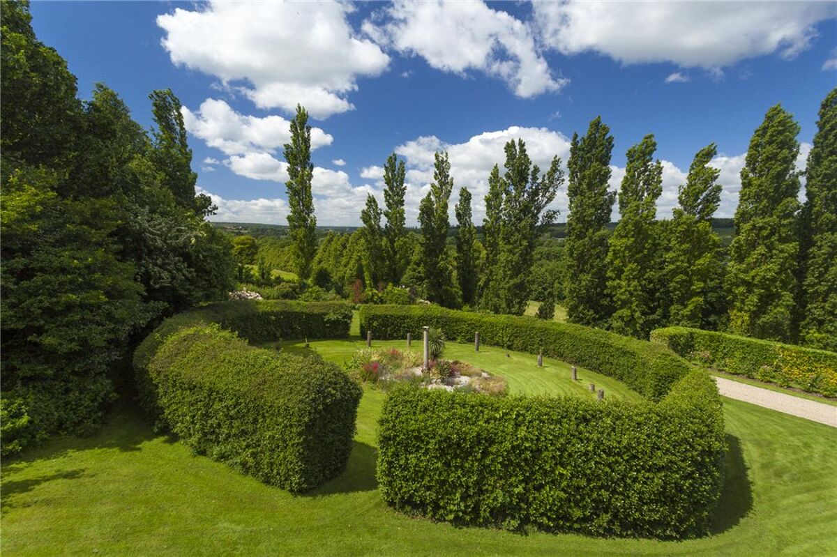 house for sale in Chartham, Canterbury, CT4 SEV160424 Knight Frank